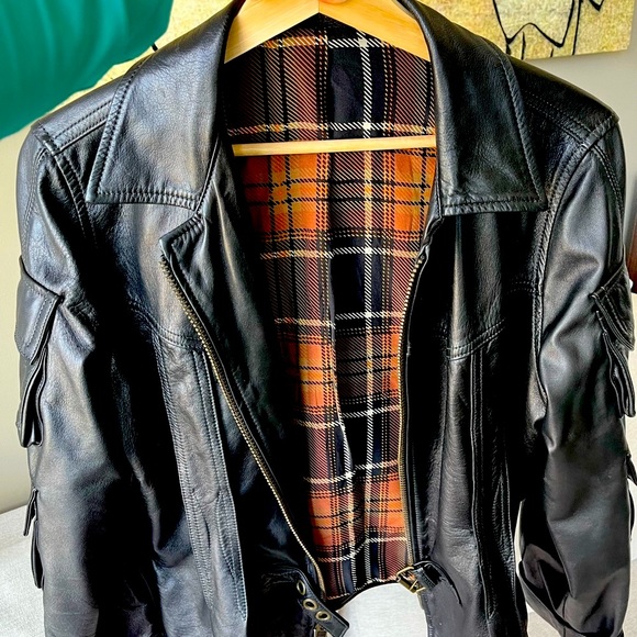 MIKA De Ja Vu - Real Genuine Calfskin Leather Jacket size Medium - Picture 1 of 7